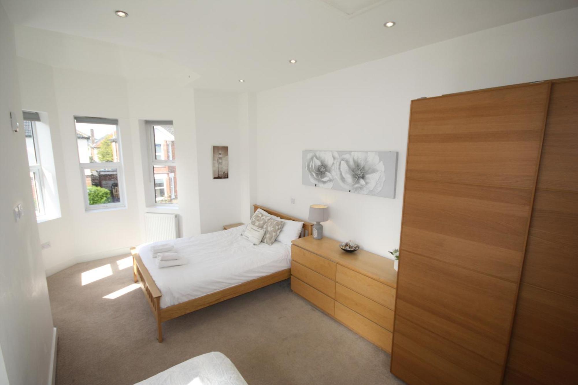Holiday Home Hot Tub & Sauna Bournemouth Zewnętrze zdjęcie