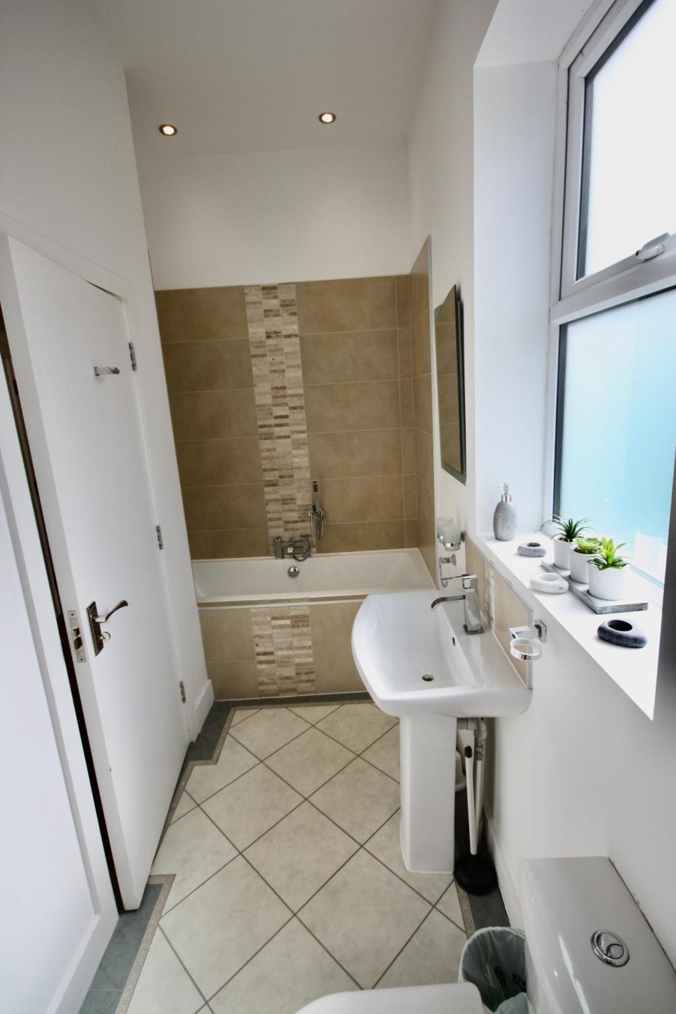 Holiday Home Hot Tub & Sauna Bournemouth Zewnętrze zdjęcie