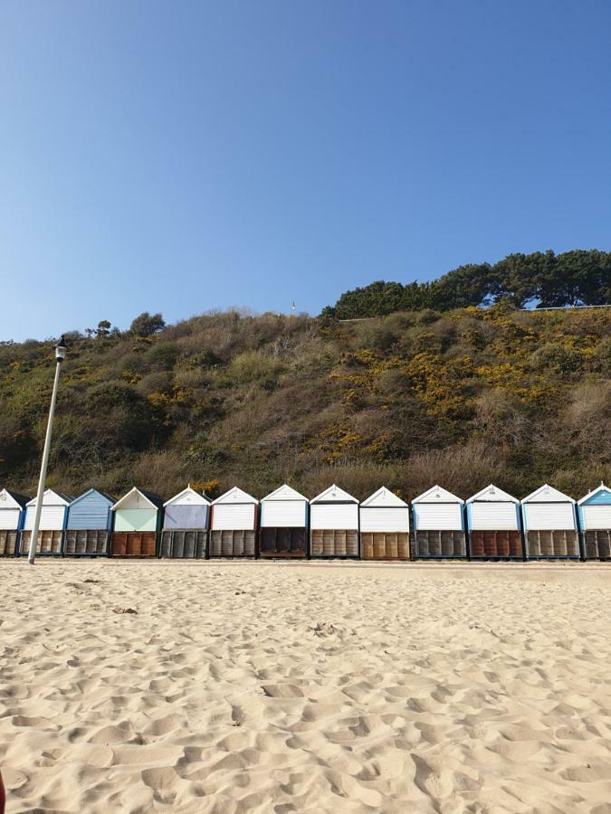 Holiday Home Hot Tub & Sauna Bournemouth Zewnętrze zdjęcie