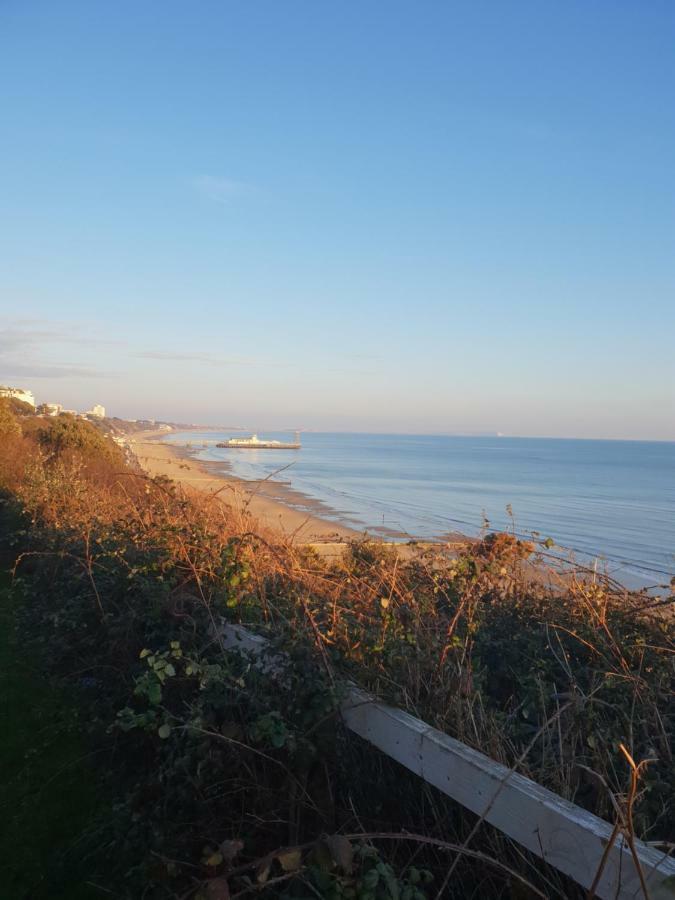 Holiday Home Hot Tub & Sauna Bournemouth Zewnętrze zdjęcie
